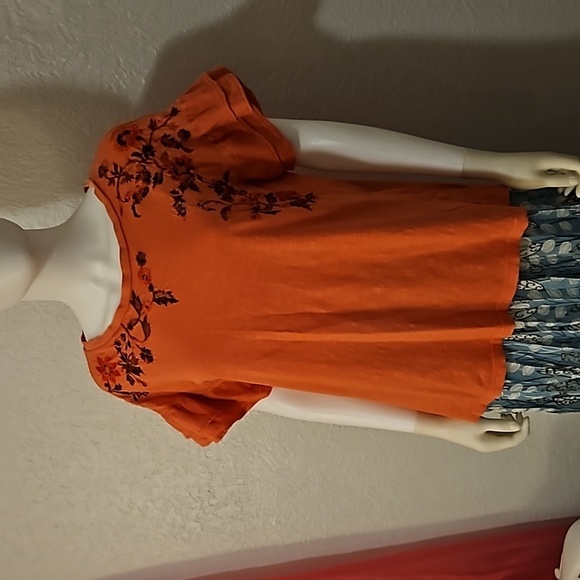 SUNDANCE Salmon Floral Embroidered Short Bell Sleeve Jersey Knit Top - Picture 3 of 10